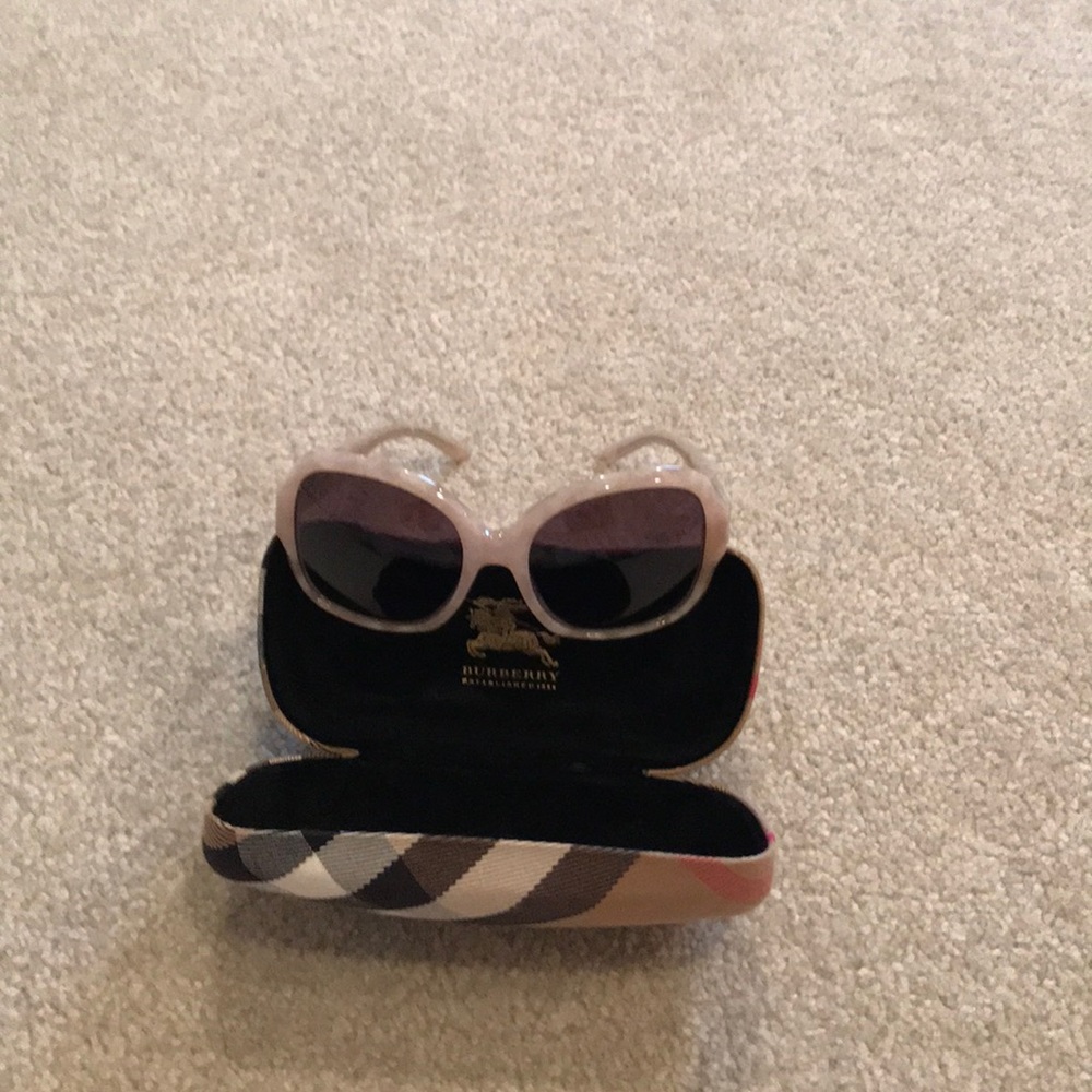 Burberry sunglasses